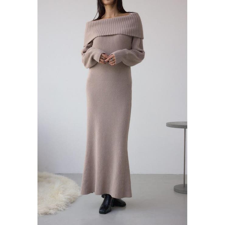 GREIGE | オフショルロングニットワンピース | AZUL BY MOUSSY