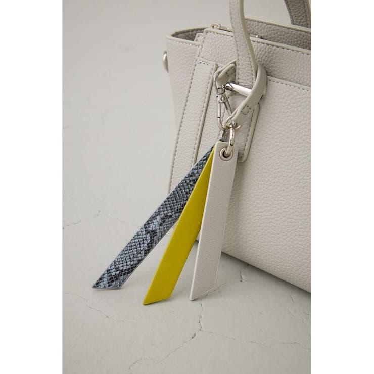 チャームセットトラペイズドバッグ | AZUL BY MOUSSY | 詳細画像19 