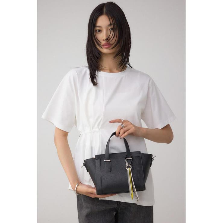 BLK | チャームセットトラペイズドバッグ | AZUL BY MOUSSY