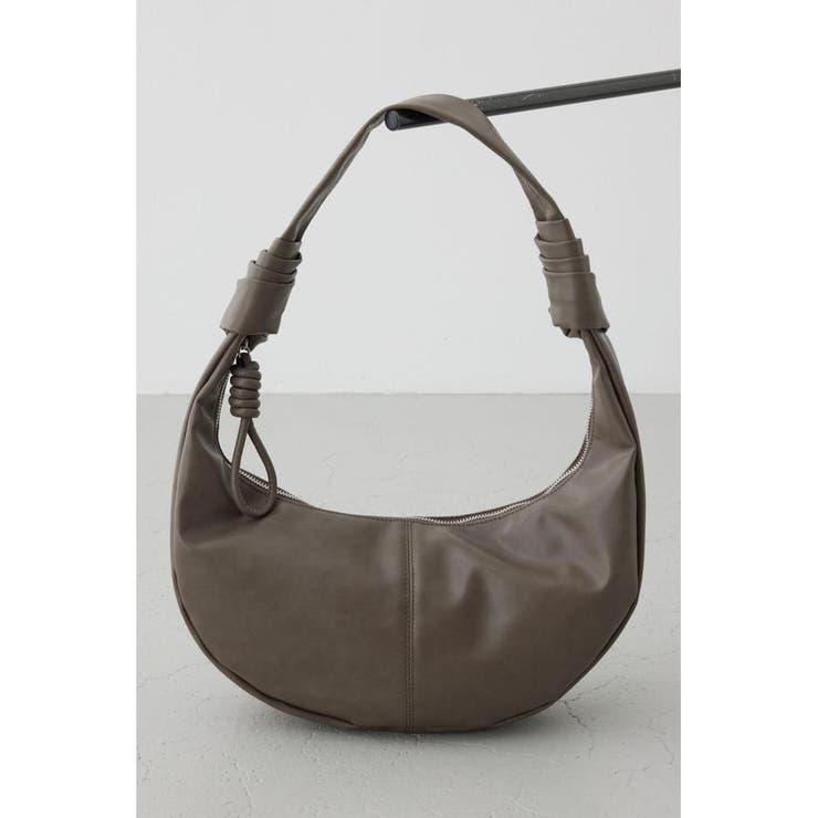 OLIVE | ハーフムーンショルダーバッグ | AZUL BY MOUSSY