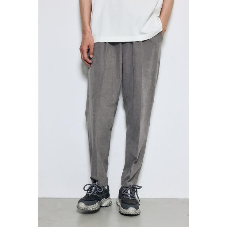 GRY | 接触冷感フェイクスエードスリムパンツ | AZUL BY MOUSSY