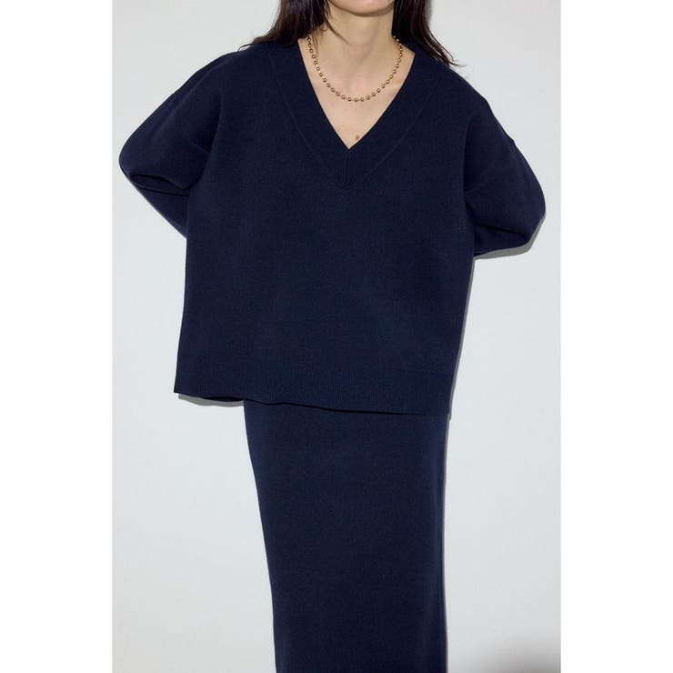 NVY | スウェットライクVネックニット | AZUL BY MOUSSY