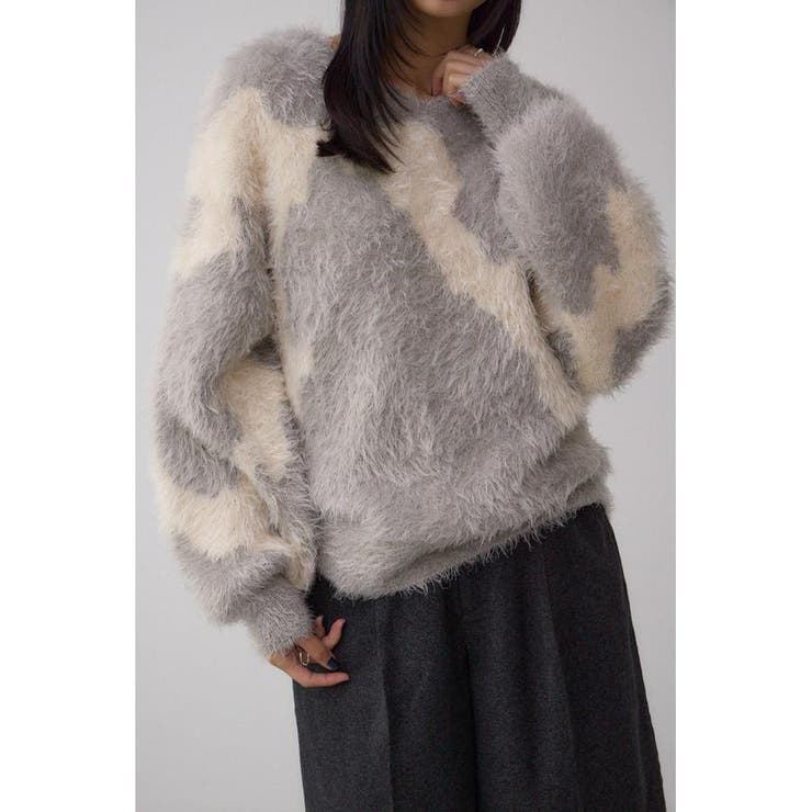 柄GRY5 | ニュアンスカウ柄Vネックニットトップス | AZUL BY MOUSSY