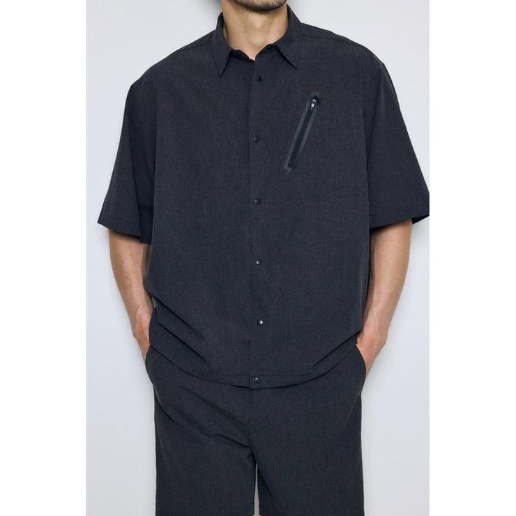 BLK | テックジャガードアクション半袖シャツ | AZUL BY MOUSSY