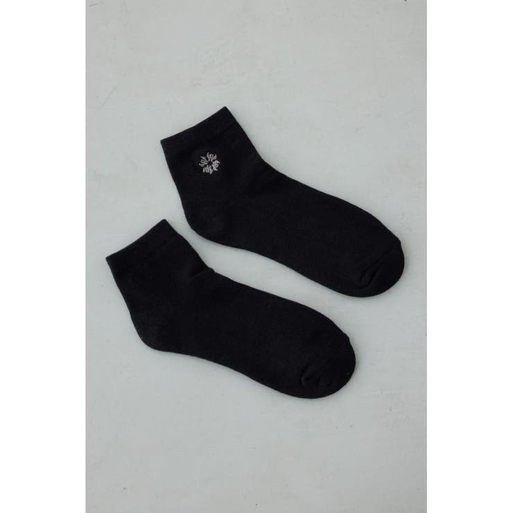 BLK | ワンポイント刺繍アンクルソックス | AZUL BY MOUSSY