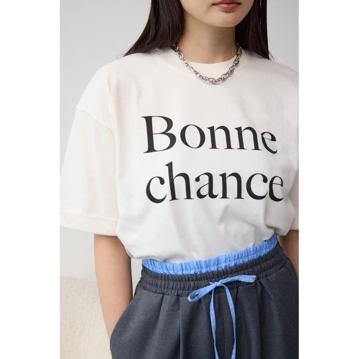 WHT | ボクシーシルエットロゴTシャツ | AZUL BY MOUSSY