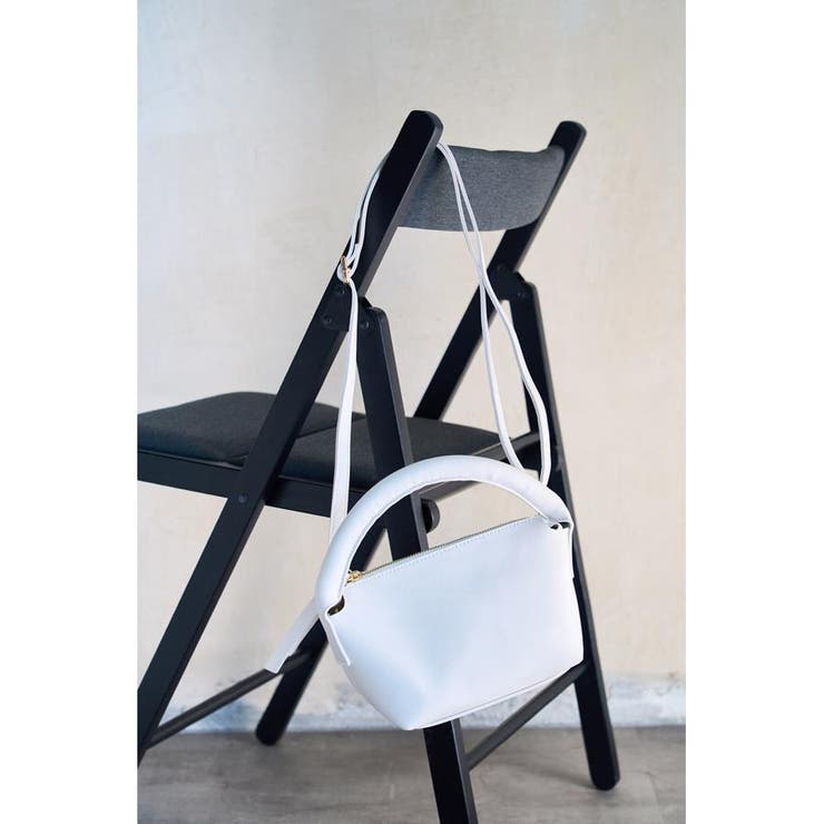 O/WHT1 | CUSHION HANDLE BAG | AZUL BY MOUSSY