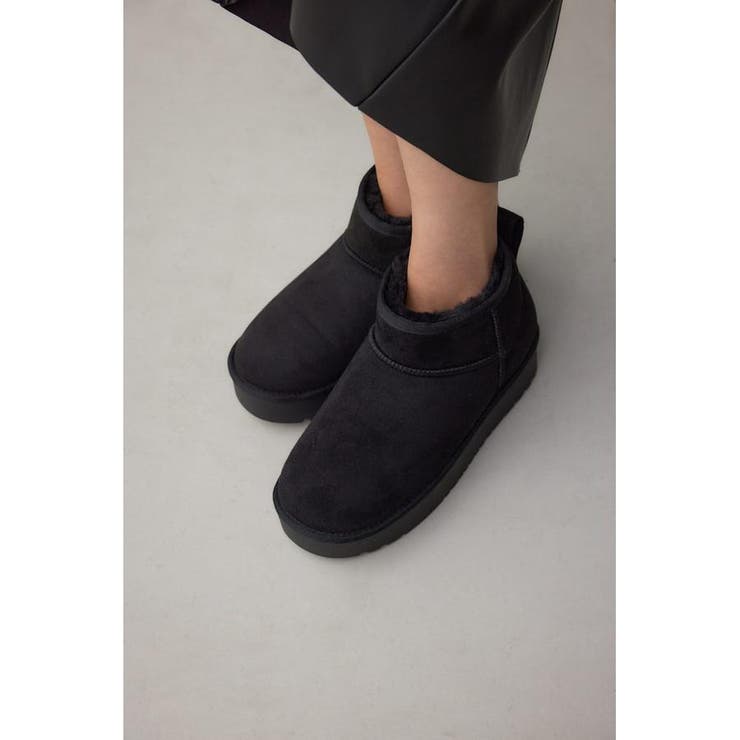 【美品】MOUSSY 厚底 ショートブーツ 24cm 厚底ムートンショートブーツ[品番：AZLW0023844]｜AZUL BY MOUSSY