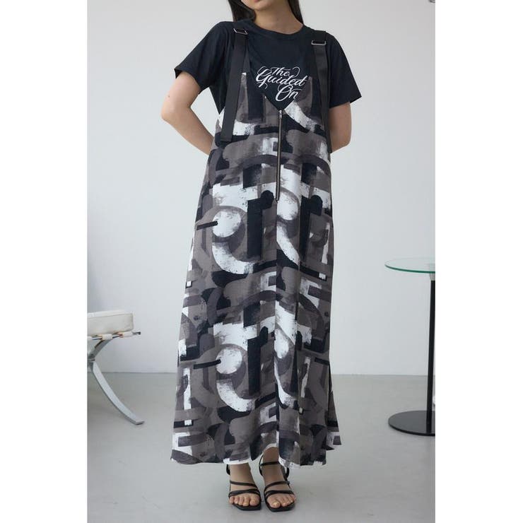 柄BLK5 | 幾何学柄フレアワンピース | AZUL BY MOUSSY