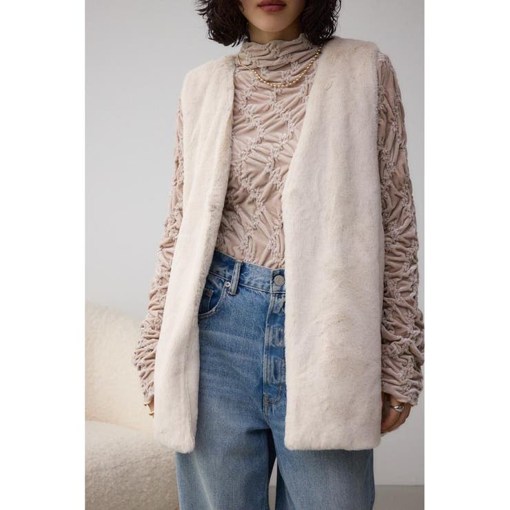 フラッフィーフェイクファーベスト[品番：AZLW0022832]｜AZUL BY