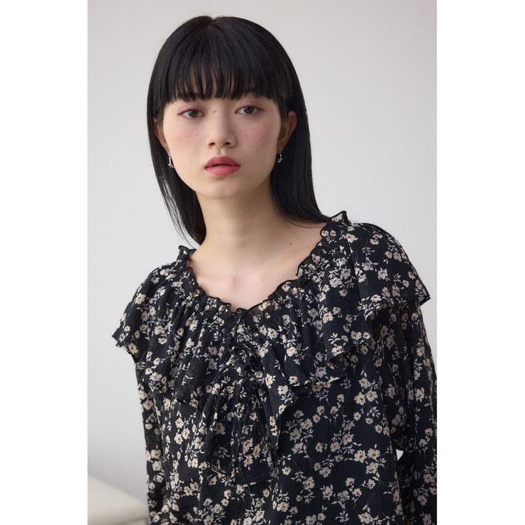 シアーチェックフラワー柄ブラウス｜AZUL BY MOUSSY（アズール