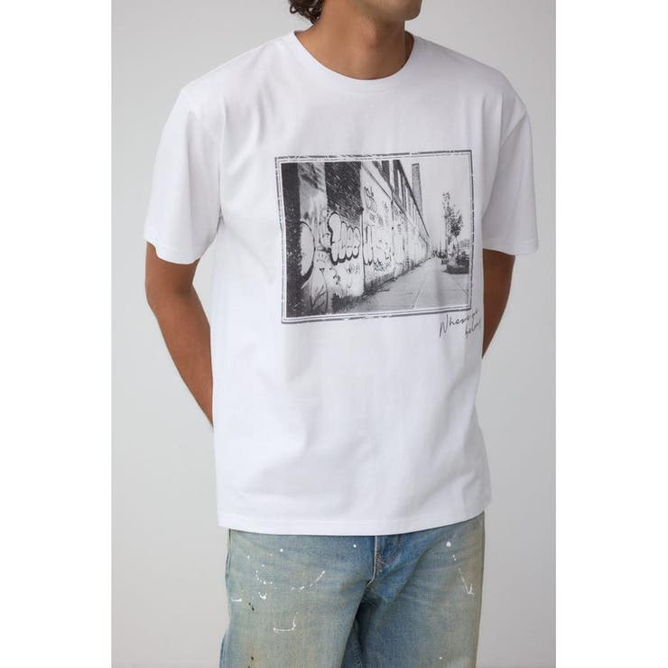 柄WHT5 | モノクロームストリートTシャツ | AZUL BY MOUSSY