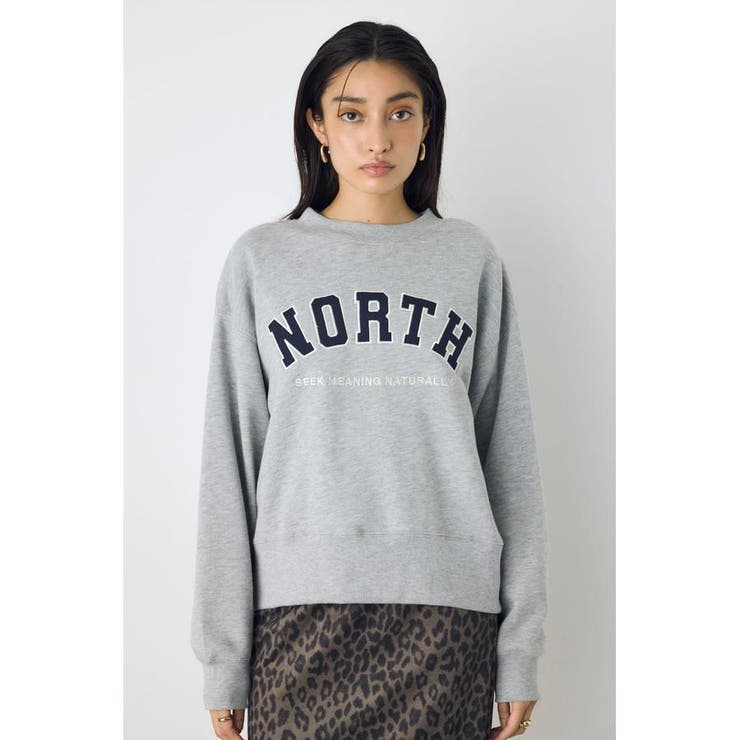 T.GRY | カレッジワッペンロゴ裏毛トップス | AZUL BY MOUSSY