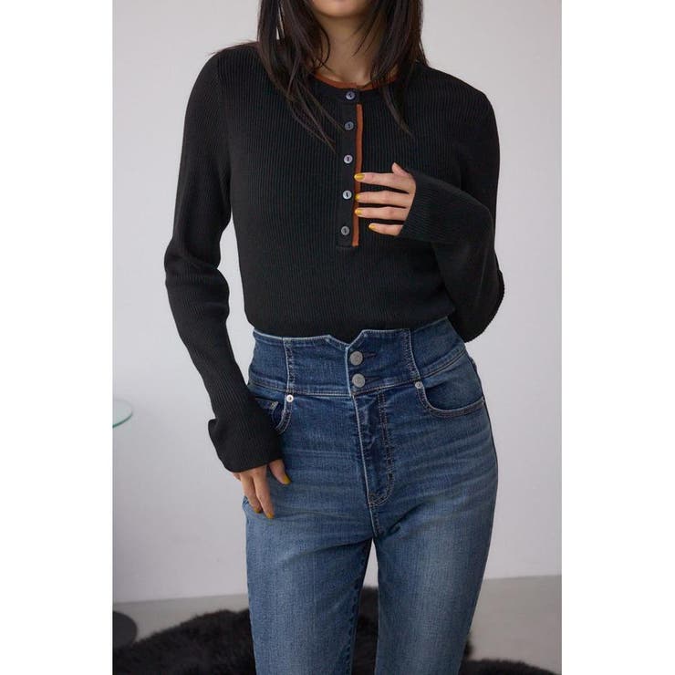 BLK | 格上げ ヘンリーネックデザインニットトップス | AZUL BY MOUSSY