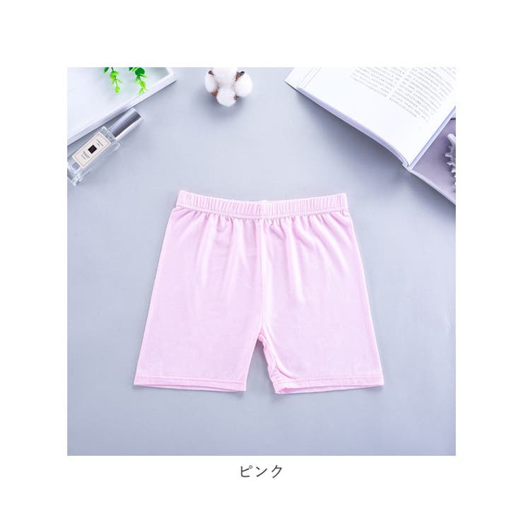 女の子