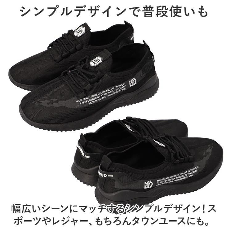 スニーカー