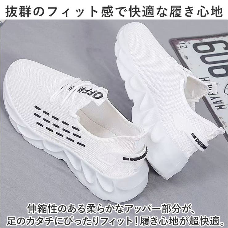 スニーカー