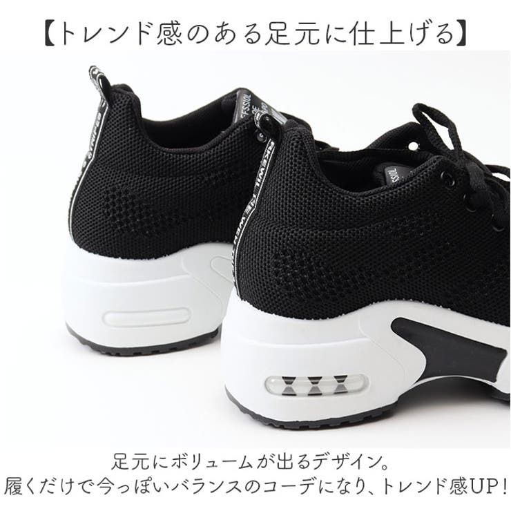 スニーカー