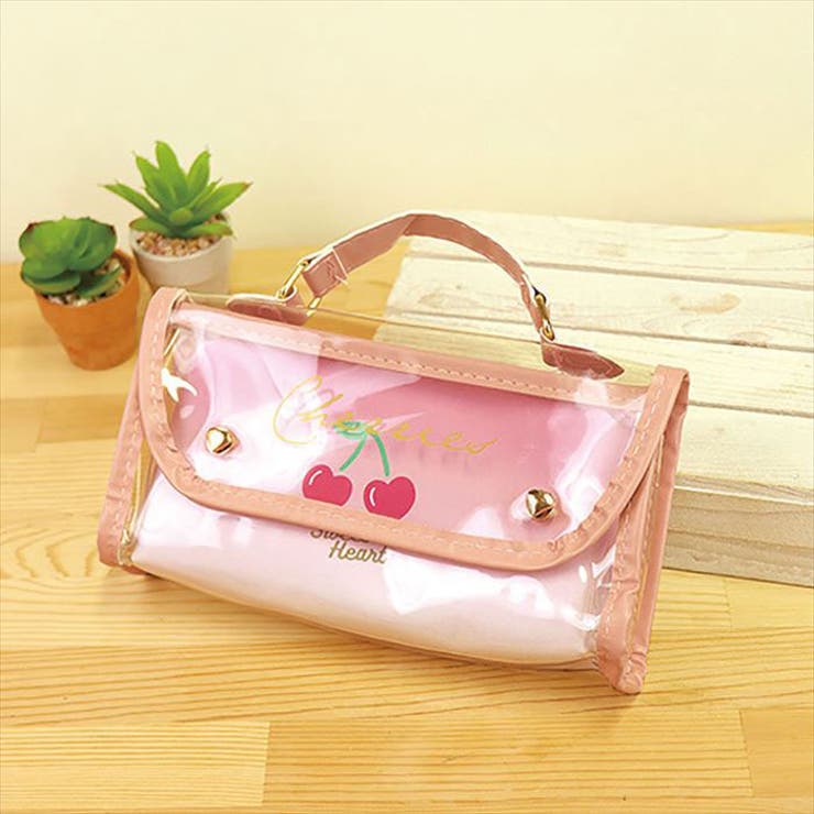☆新品タグ付き☆ファミリア　手刺繍　ポーチ　うさぎちゃん　さくらんぼ　ピンク系 ☆新品タグ付き☆ファミリア 手刺繍 ポーチ うさぎちゃん