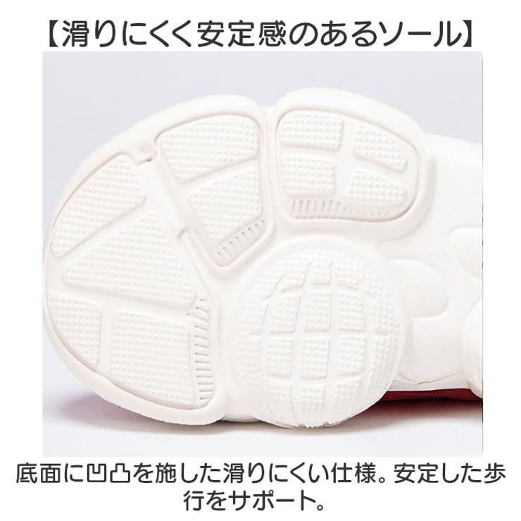 スニーカー