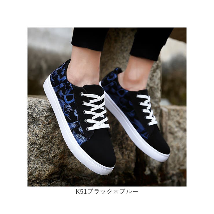 スニーカー