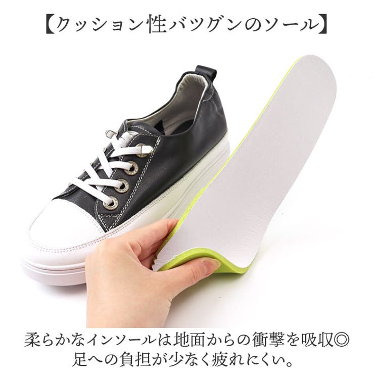 スニーカー