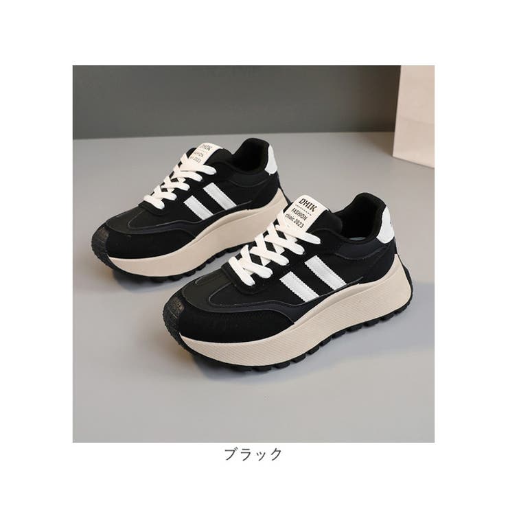 厚底スニーカー