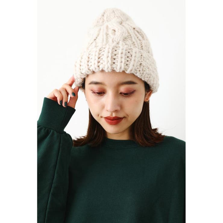 CUSTOM CABLE KNIT CAP