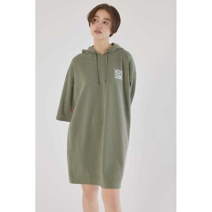 KHA | Right shoulder LOGOパーカーワンピース | RODEO CROWNS WIDE BOWL
