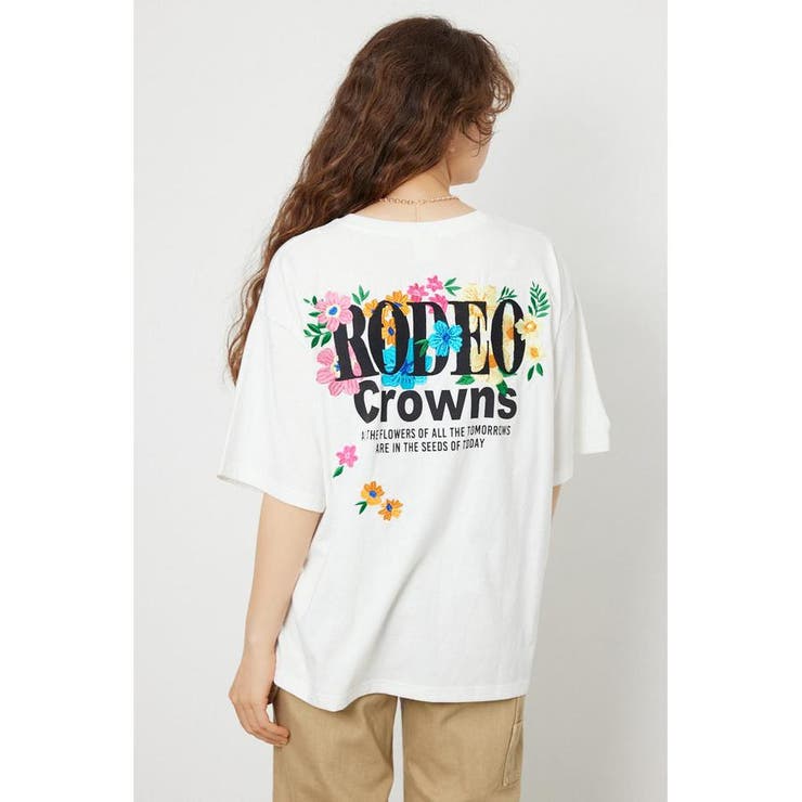 O/WHT1 | Flower Bloom Embroidery Tシャツ | RODEO CROWNS WIDE BOWL