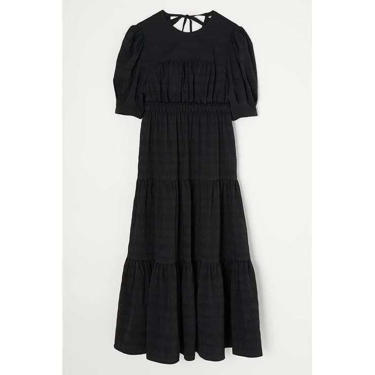 BLK | TUCKED SLEEVE TIERED ドレス | MOUSSY OUTLET
