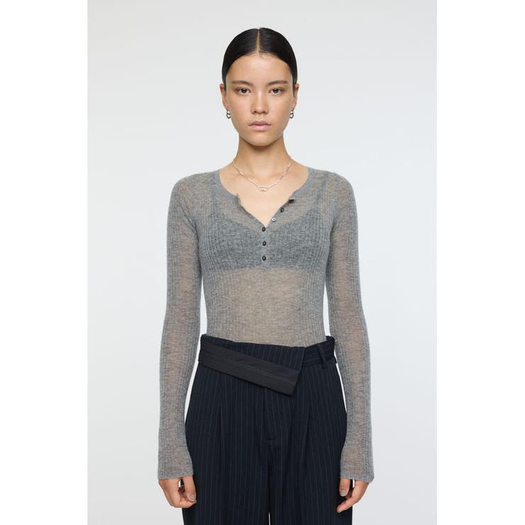 T.GRY | SHEER HENRY NECK ニットトップス | MOUSSY OUTLET