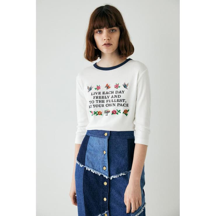 EMBROIDERY MESSAGE Tシャツ | MOUSSY OUTLET | 詳細画像1