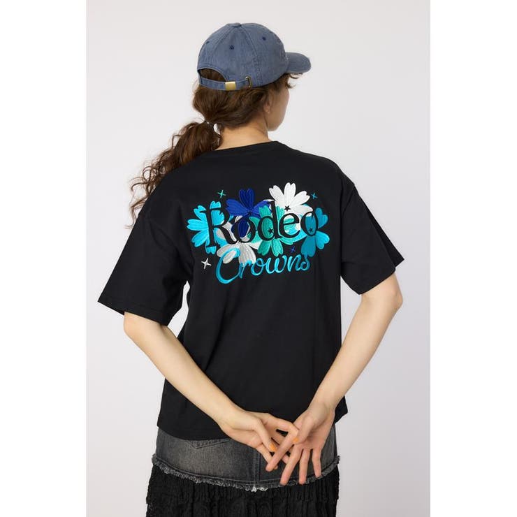 BLK | Flower Logo Embroidery Tシャツ | RODEO CROWNS WIDE BOWL