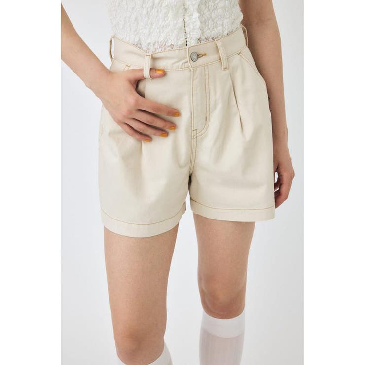 ECRU | DENIM タック ショーツ | MOUSSY OUTLET