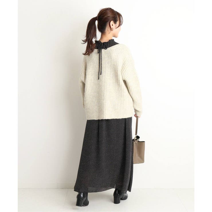 スローブイエナ　SLOBE IENA  Ｖネックケーブルニット　袖　フレア SLOBE IENA（スローブイエナ） ニット セーター 「セットアップ対応可
