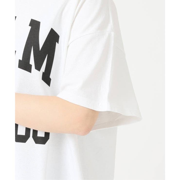 レイヤードラウンドヘムTシャツ