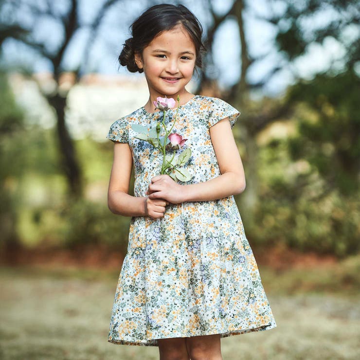 DEVEAUX】水彩風花柄ティアードワンピース(90~140cm)[品番 DEVEAUX】水彩風花柄ティアードワンピース(90~140cm)[品番