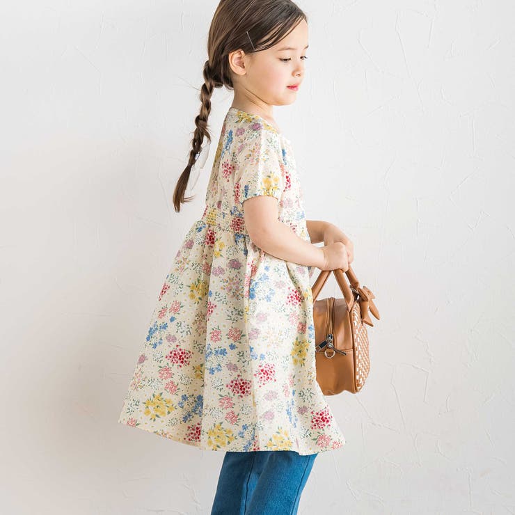 【お揃い】リップルマルシェフラワーパフスリーブワンピース(90~150cm) | BeBe | 詳細画像3 