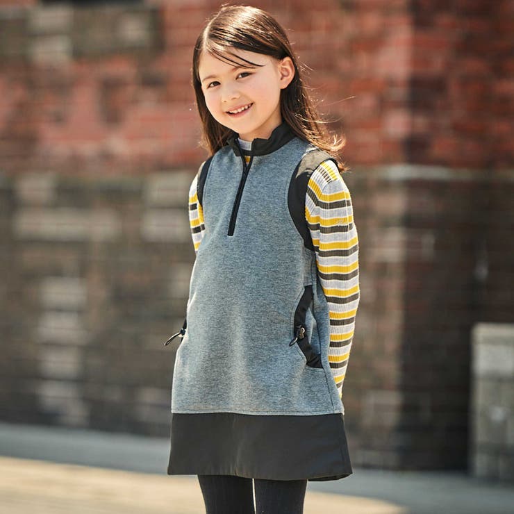 グレー | ポンチタフタ切り替えサークルポケットジャンパースカート(90~150cm) | BeBe