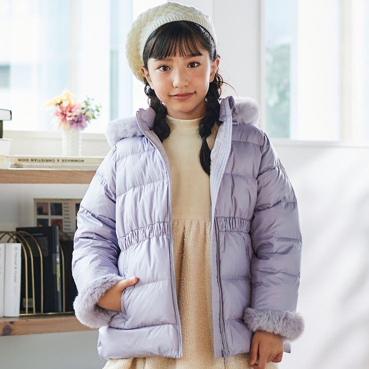 パープル | シャイニータフタウエスト切り替えシャギーファーフードダウンコート | BeBe