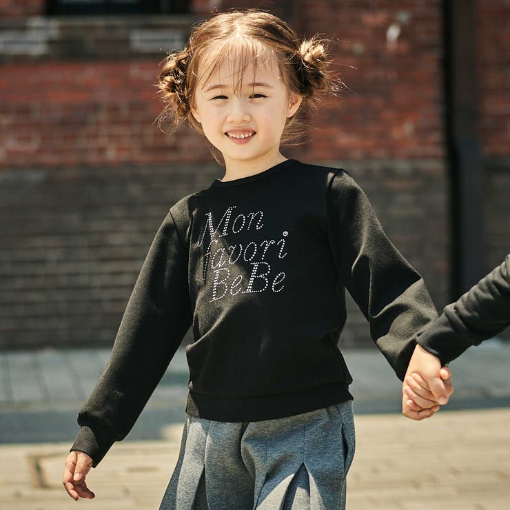 ブラック | ポンチラインストーンロゴトレーナー(100~160cm) | BeBe