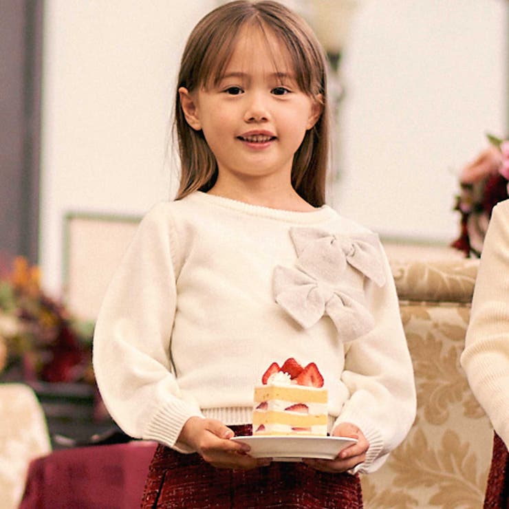 オフホワイト | BIGリボンモチーフニットプルオーバー(100~150cm) | BeBe