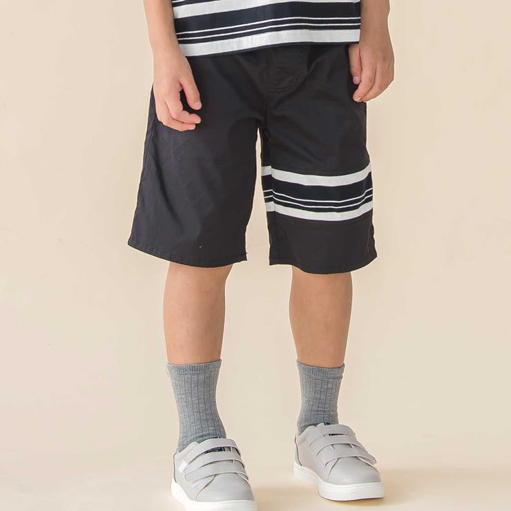 ストレッチチノライン切替ハーフパンツ(95~160cm) | BeBe Petits Pois Vert | 詳細画像1 