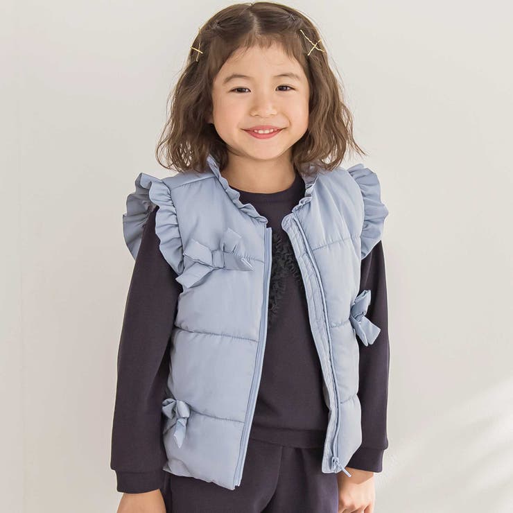 ブルー | 【店舗限定】リボンフリルタフタ中綿ベスト(95~150cm) | BeBe Petits Pois Vert