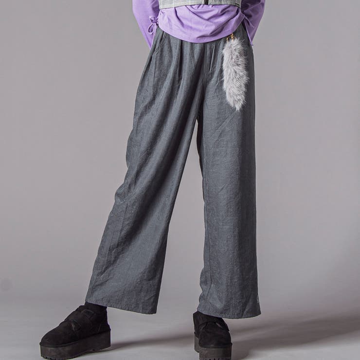 グレー | キーホルダー付きサテンライクワイドパンツ(130~160cm) | ZIDDY