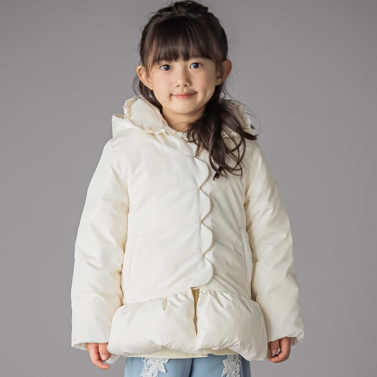 オフホワイト | フリル襟スカラップタフタダウンコート(95~160cm) | BeBe Petits Pois Vert