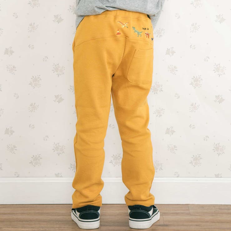 イエロー(恐竜) | 恐竜はたらくくるまおしり刺しゅうテーパードパンツ(80~120cm) | SLAP SLIP
