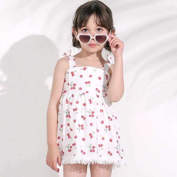 ホワイト系(イチゴ柄) | 【お揃い】肩リボンフルーツ総柄ワンピース型スイムウェア(90~130cm) | SLAP SLIP