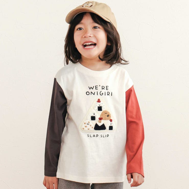 オフホワイト | 【お揃い】おにぎりサガラ刺しゅう袖配色Tシャツ(80~130cm) | SLAP SLIP